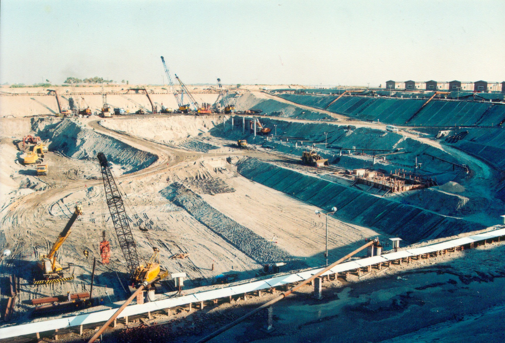 Dewatering at Chashma Barrage The biggest dewatering project in the world